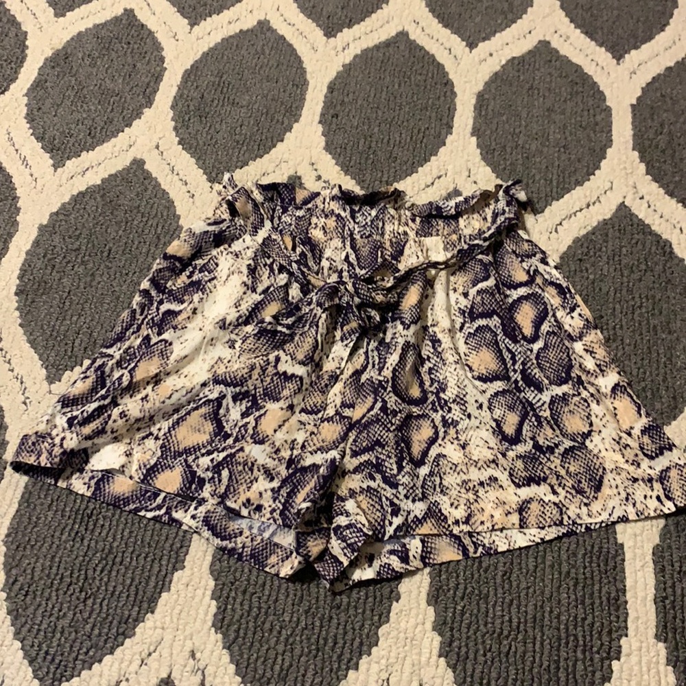 Animal print Entro shorts